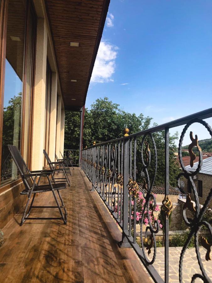 Philia'S Guest House Sighnaghi Bagian luar foto