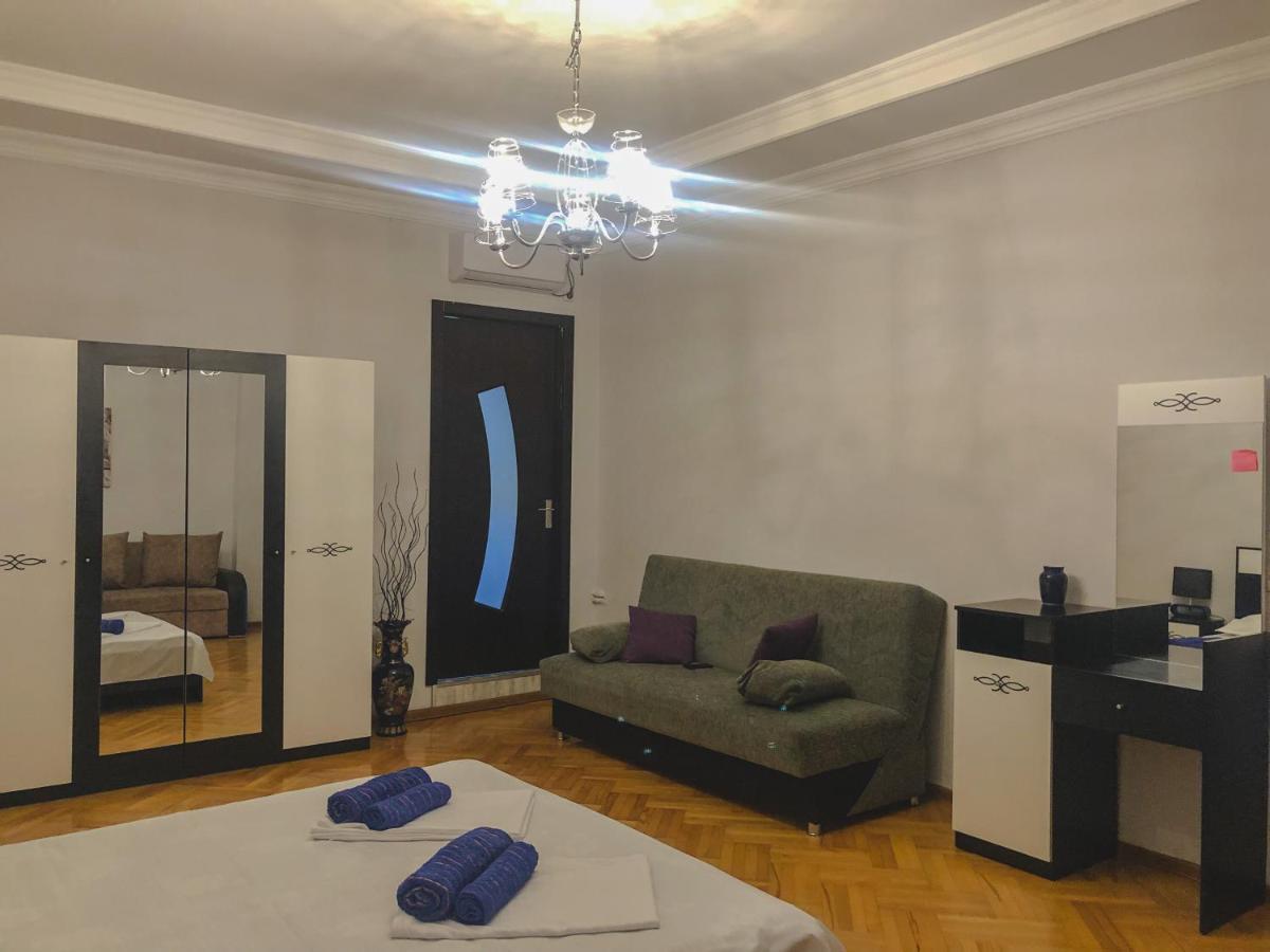 Philia'S Guest House Sighnaghi Bagian luar foto